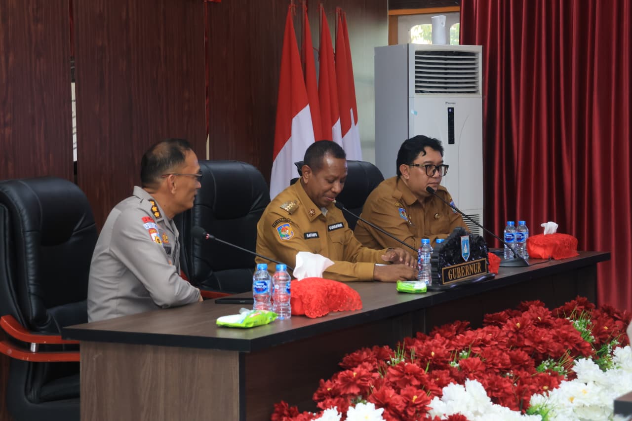 Gubernur Apolo Minta Irwasda Polda Papua Perketat Pengawasan Perizinan di Papua Selatan