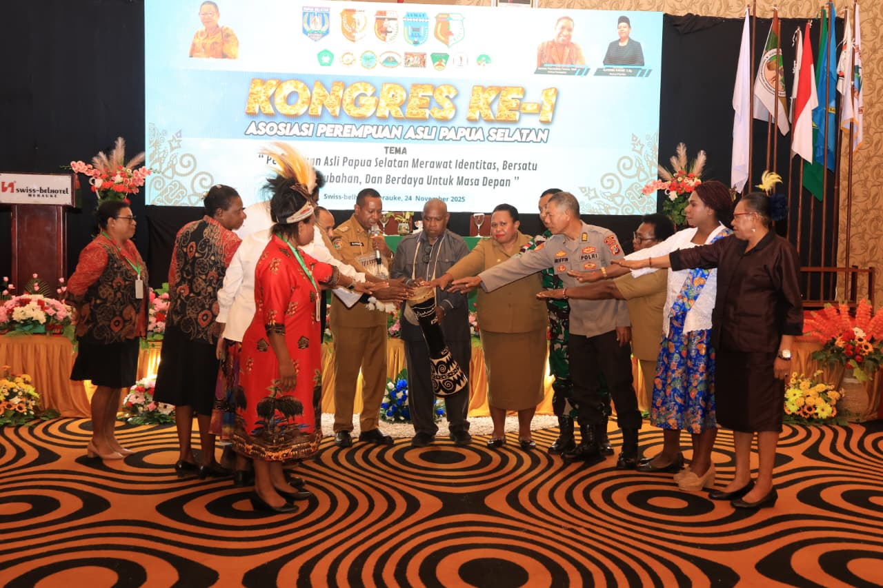 Gubernur Apolo Safanpo Dorong Peran Perempuan Asli dan Tegaskan Dukungan Pemprov Papua Selatan