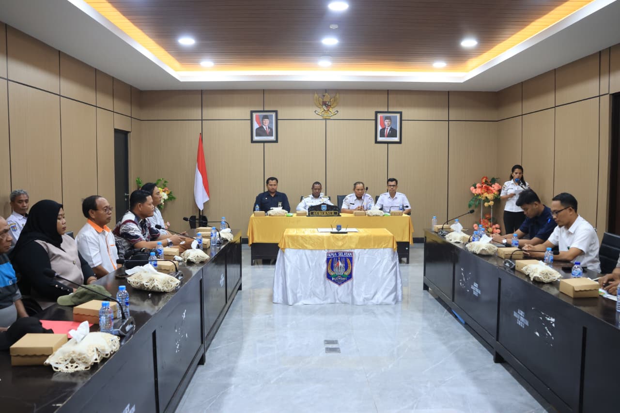 Gubernur Hadiri Penandatanganan Berita Acara Penyerahan Sapi Qurban Dari Presiden