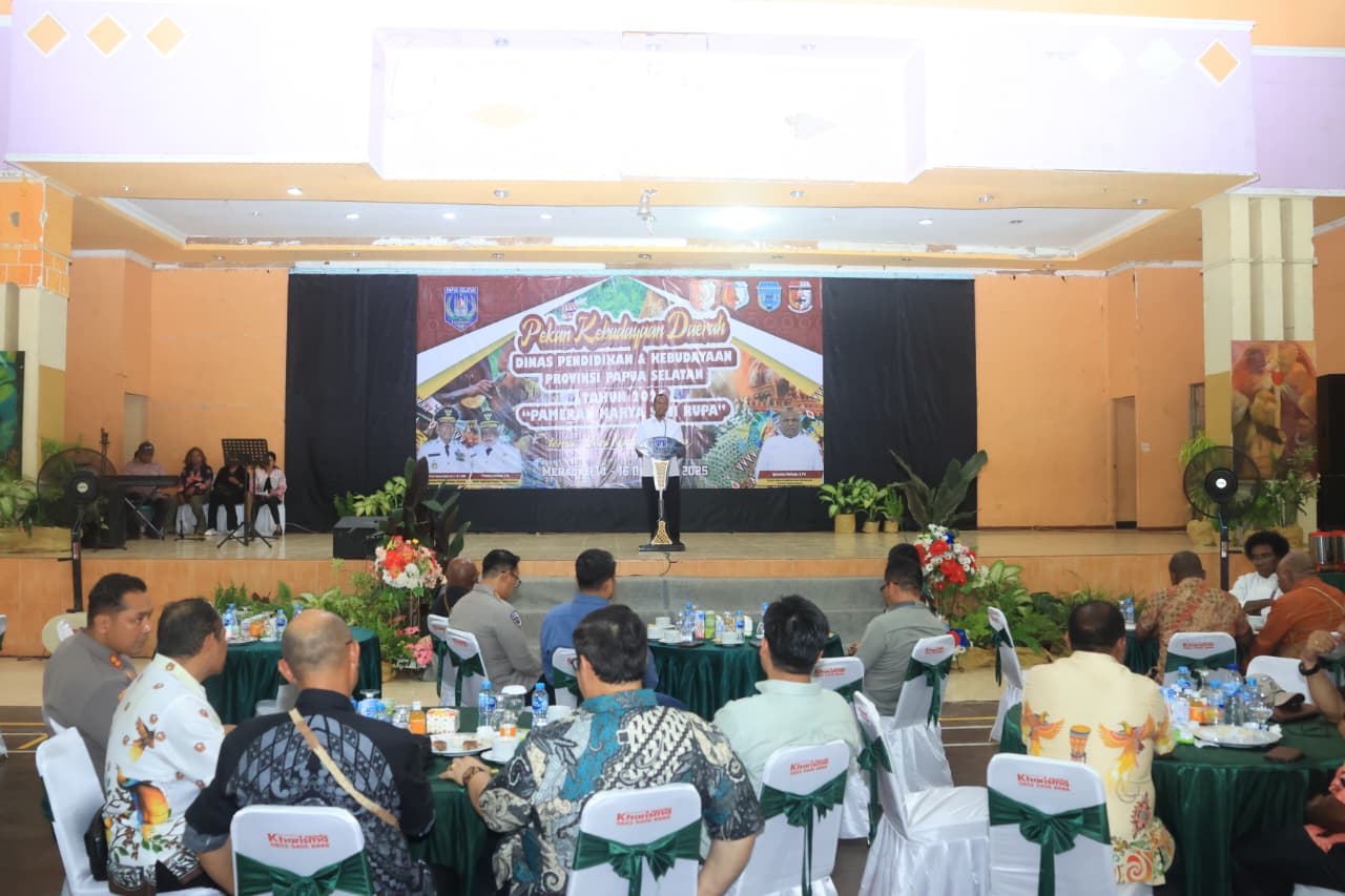Gubernur Apolo Dorong Disdikbud Gelar Pekan Kebudayaan Daerah Berskala Lebih Besar - Gambar 3