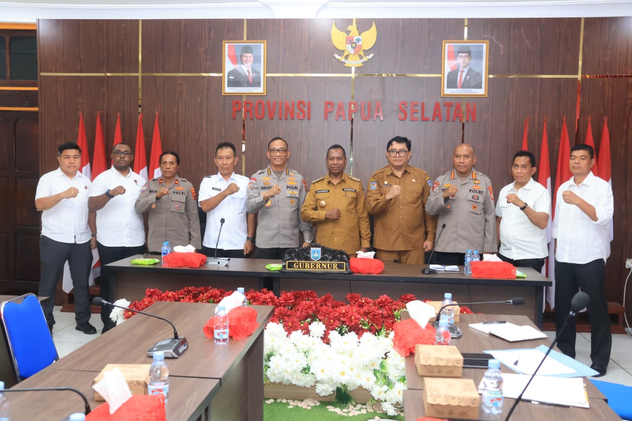 Gubernur Apolo Minta Irwasda Polda Papua Perketat Pengawasan Perizinan di Papua Selatan - Gambar 6