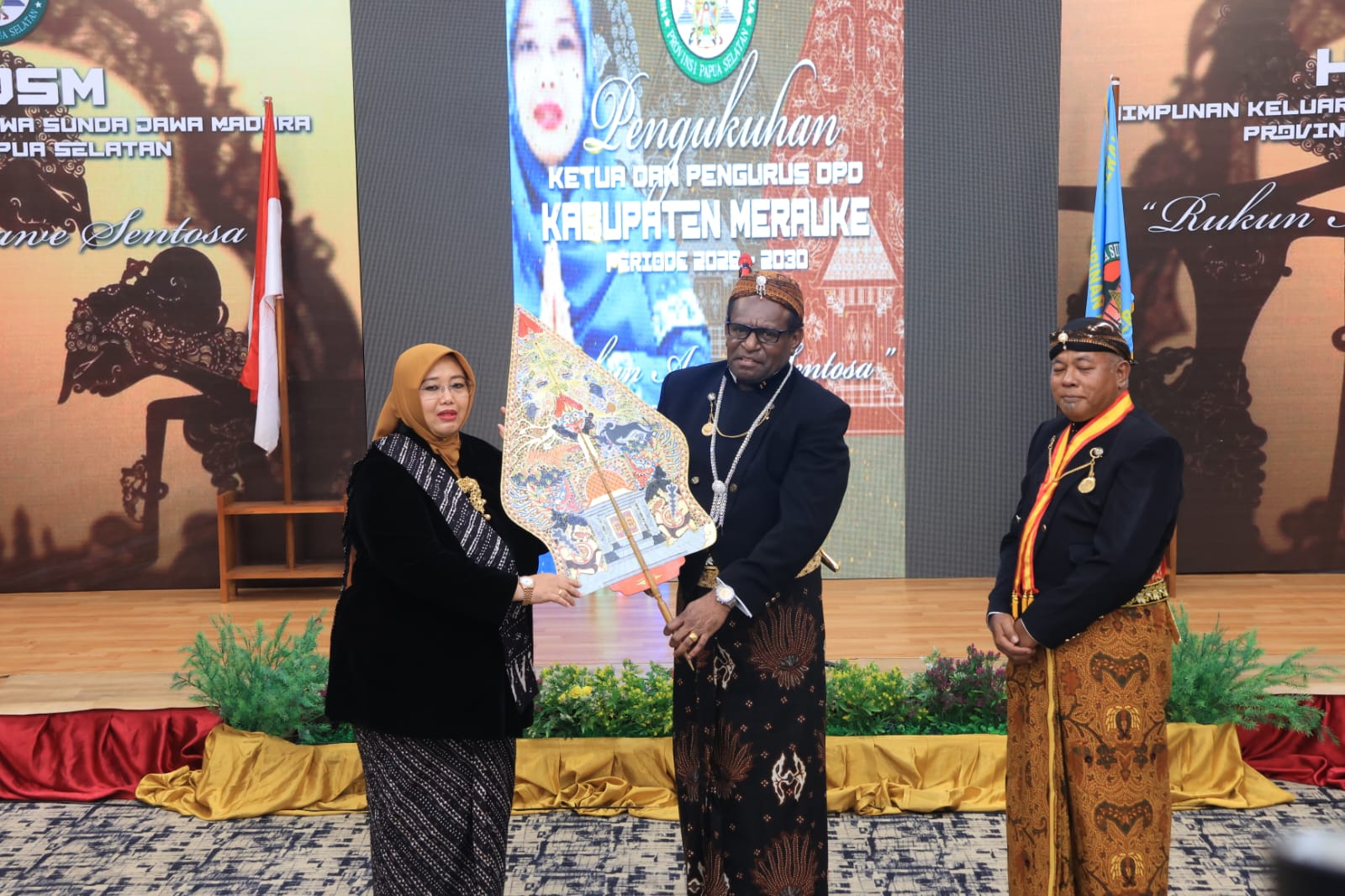 Gubernur Apolo: HKJSM Harus Rangkul Semua Etnis Bangun Papua Selatan - Gambar 4