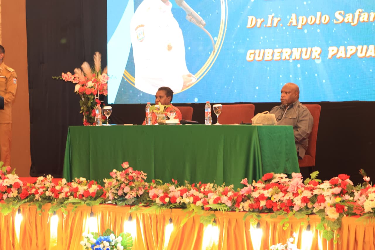 Gubernur Apolo Safanpo Dorong Peran Perempuan Asli dan Tegaskan Dukungan Pemprov Papua Selatan - Gambar 4